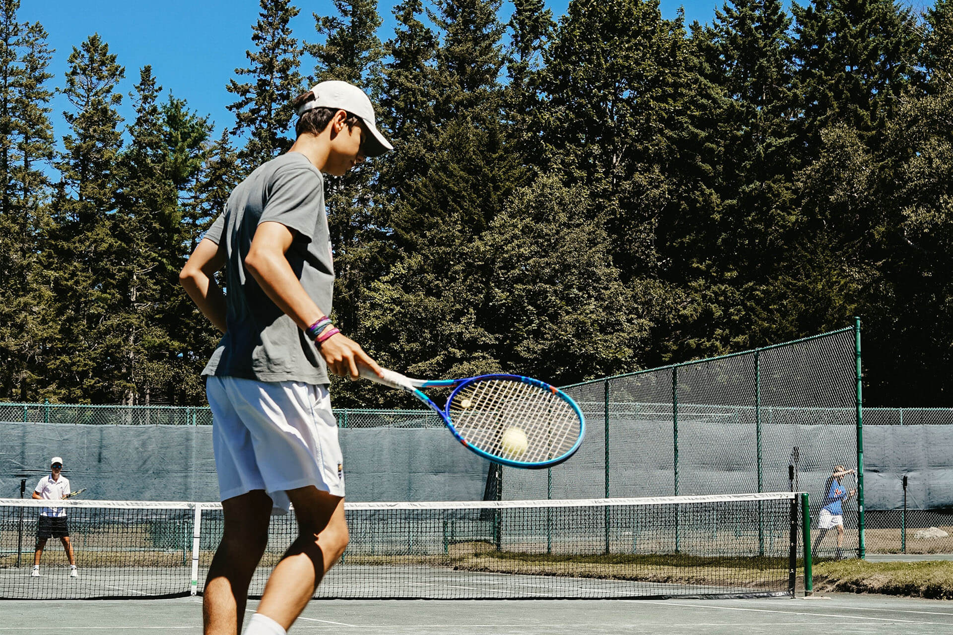 They don t play tennis. Корты Динамо Хабаровск. Теннис. Теннис дети. Динамо теннис Волгоград.